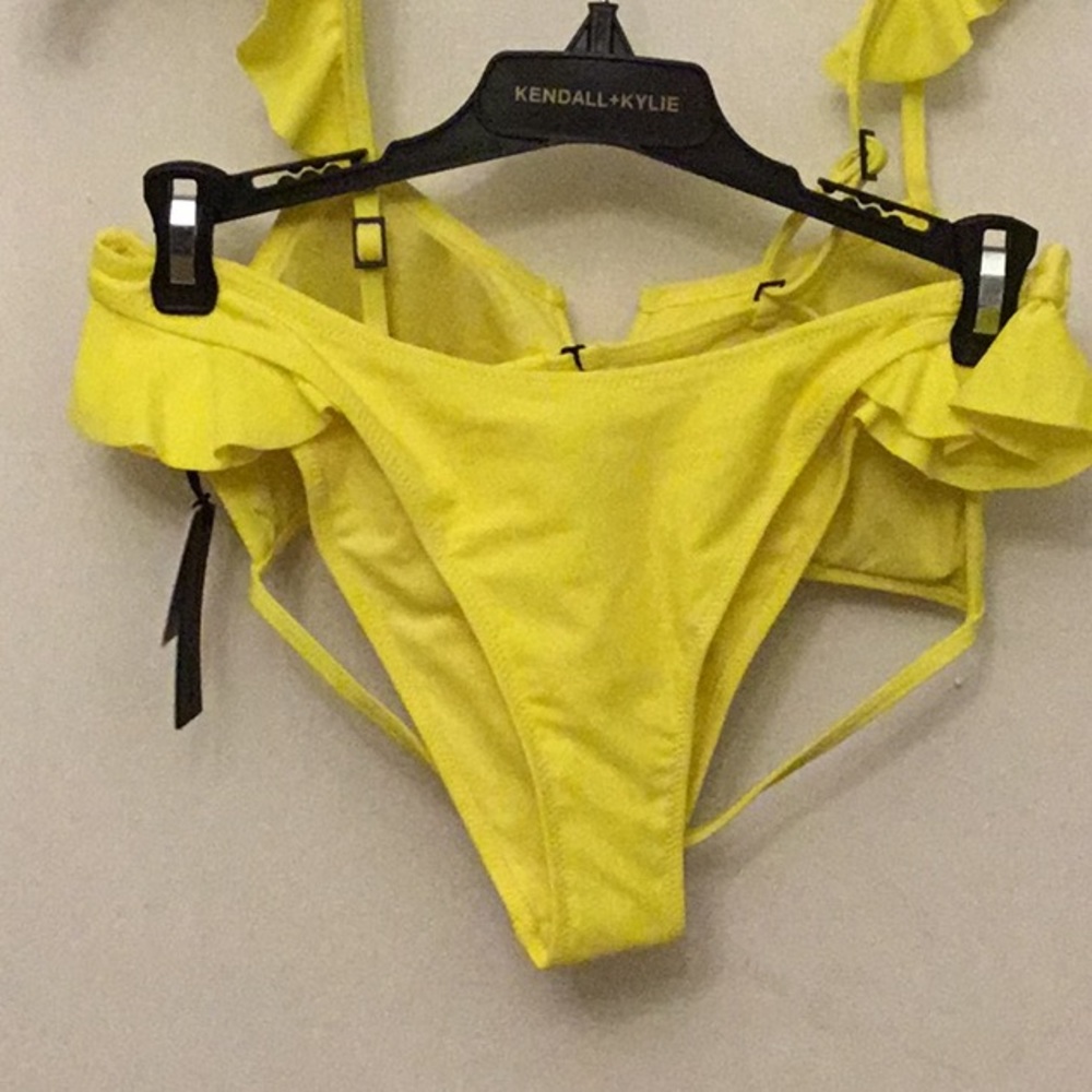 Kendall-Kyle Neon yellow ruffle bikini set NWT. - Picture 3 of 4